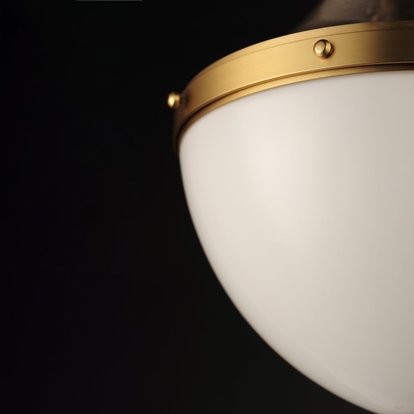 CONRAD PENDANT