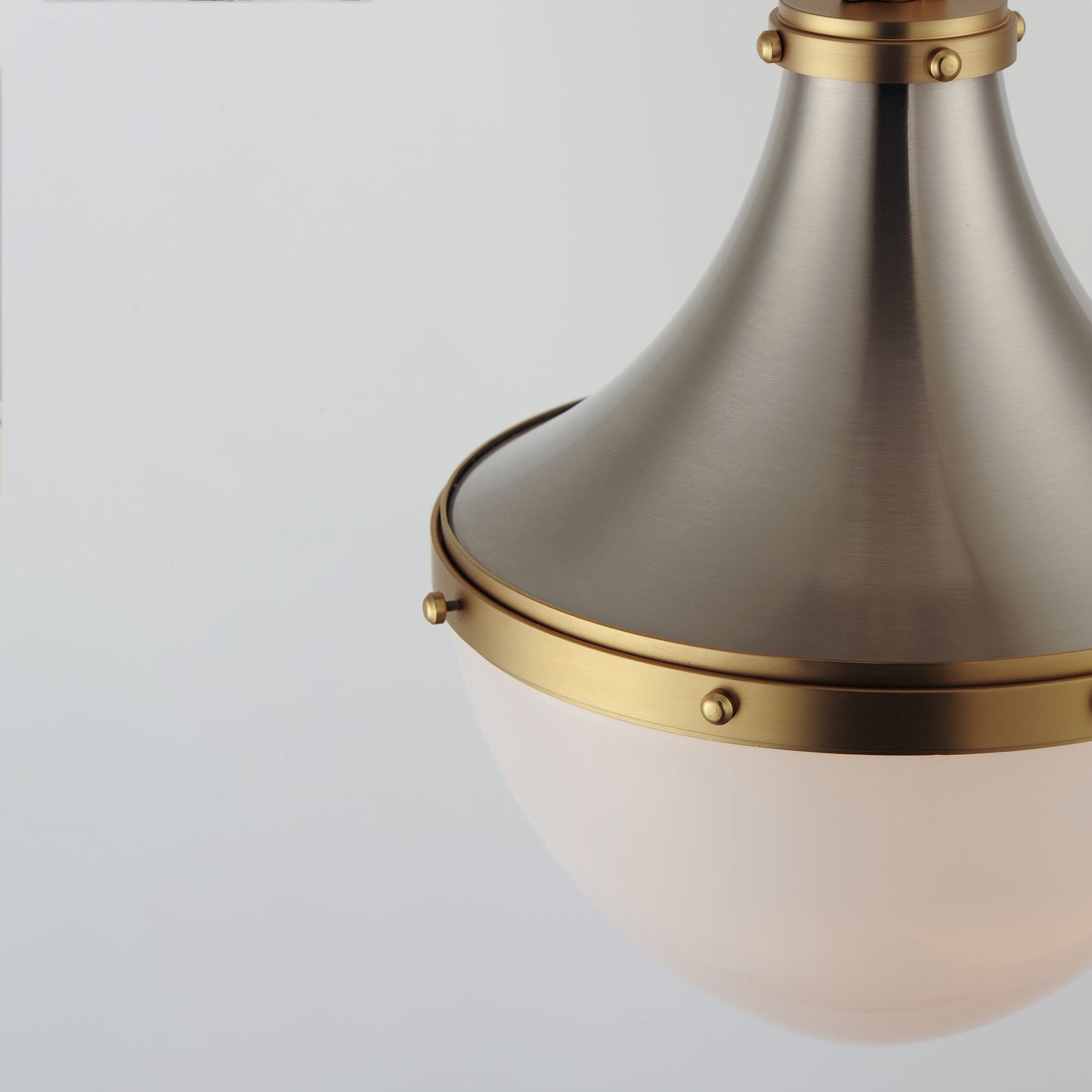 CONRAD PENDANT