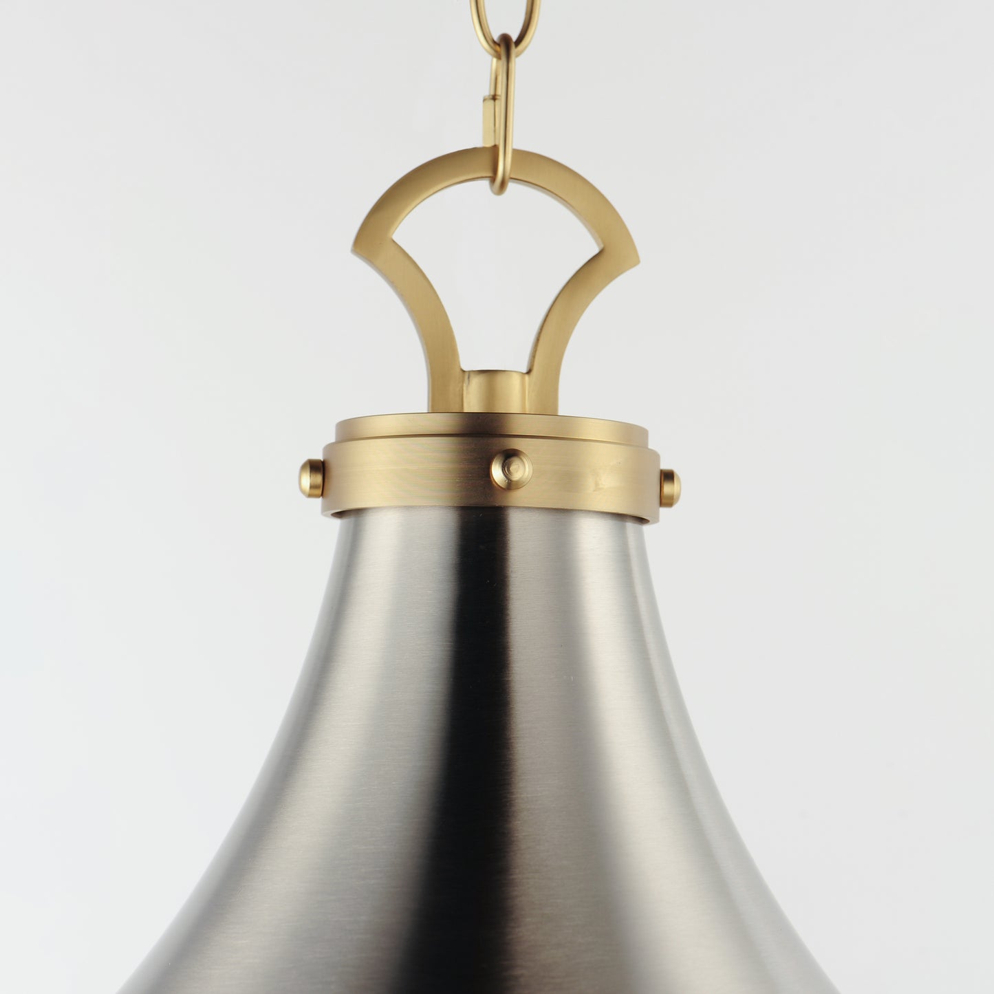 CONRAD PENDANT