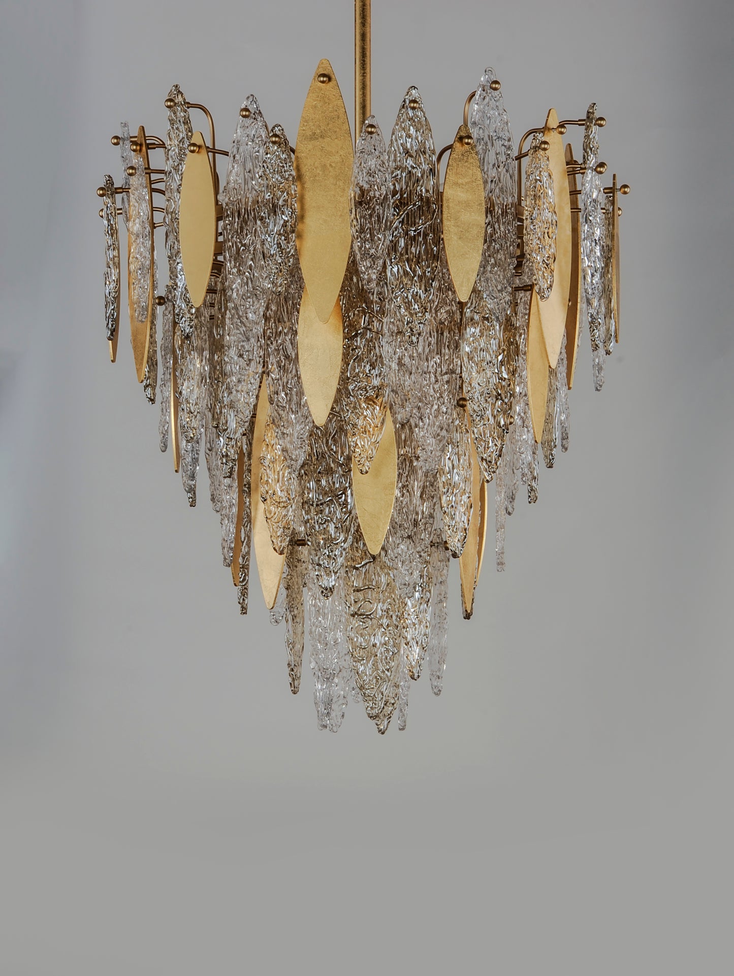 MAJESTIC PENDANT