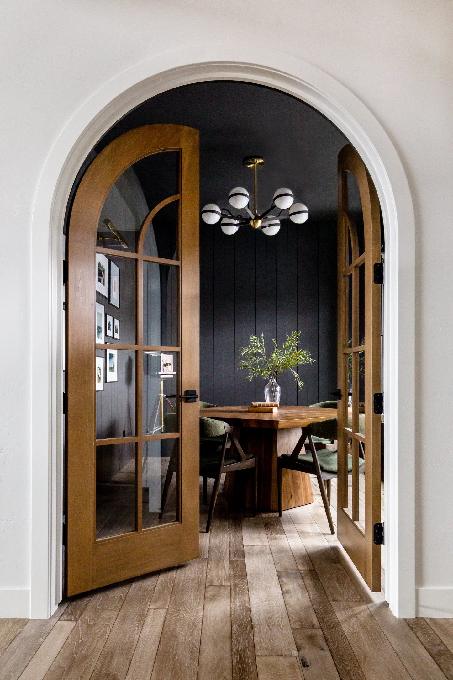 ACE CHANDELIER