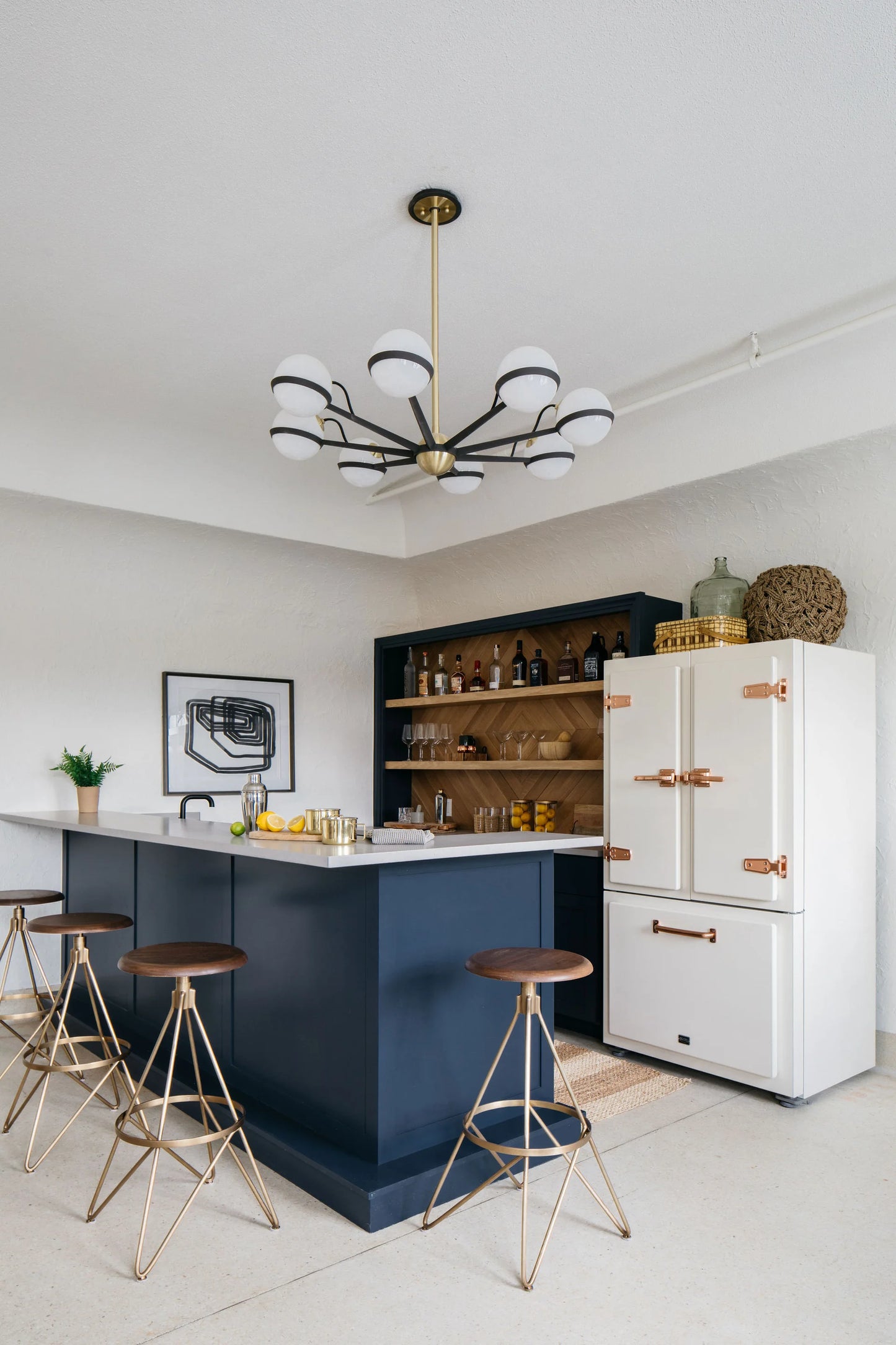 ACE CHANDELIER