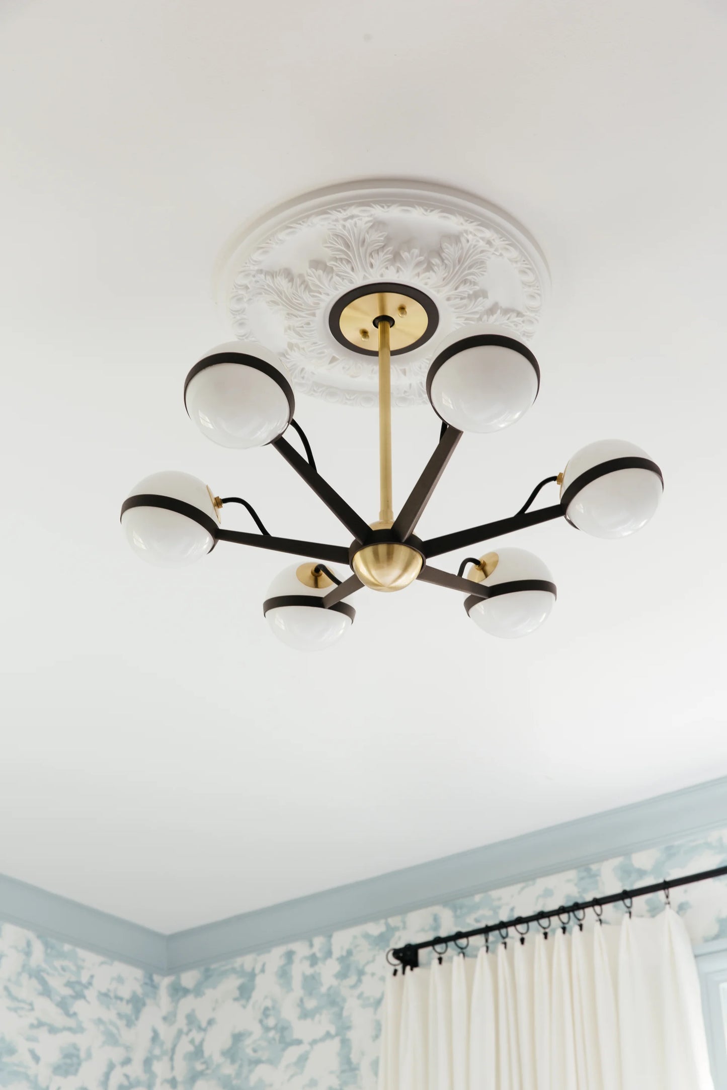 ACE CHANDELIER
