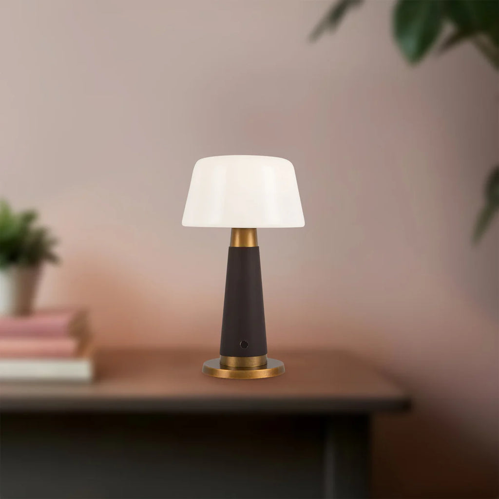 CLEMENCE TABLE